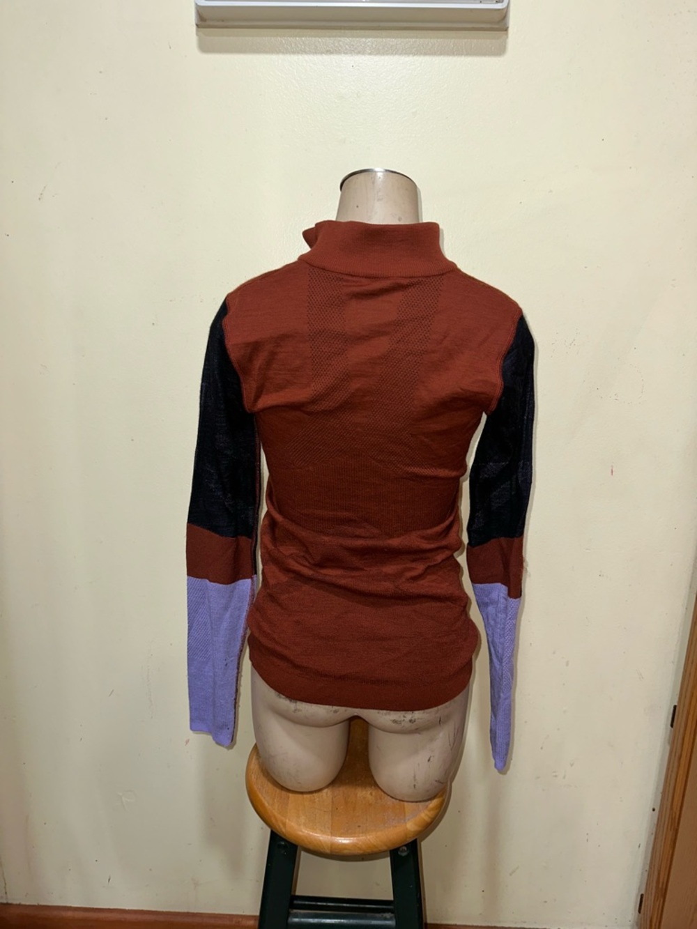 Woman’s Smartwool long sleeve half zip - Picture 2 of 6
